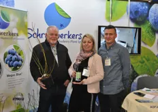 Leon Schrijnwerkers, Aleksandra Neumann en Stanislaw Trzaskowski van Schrijnwerkers Blueberry plants en products.
